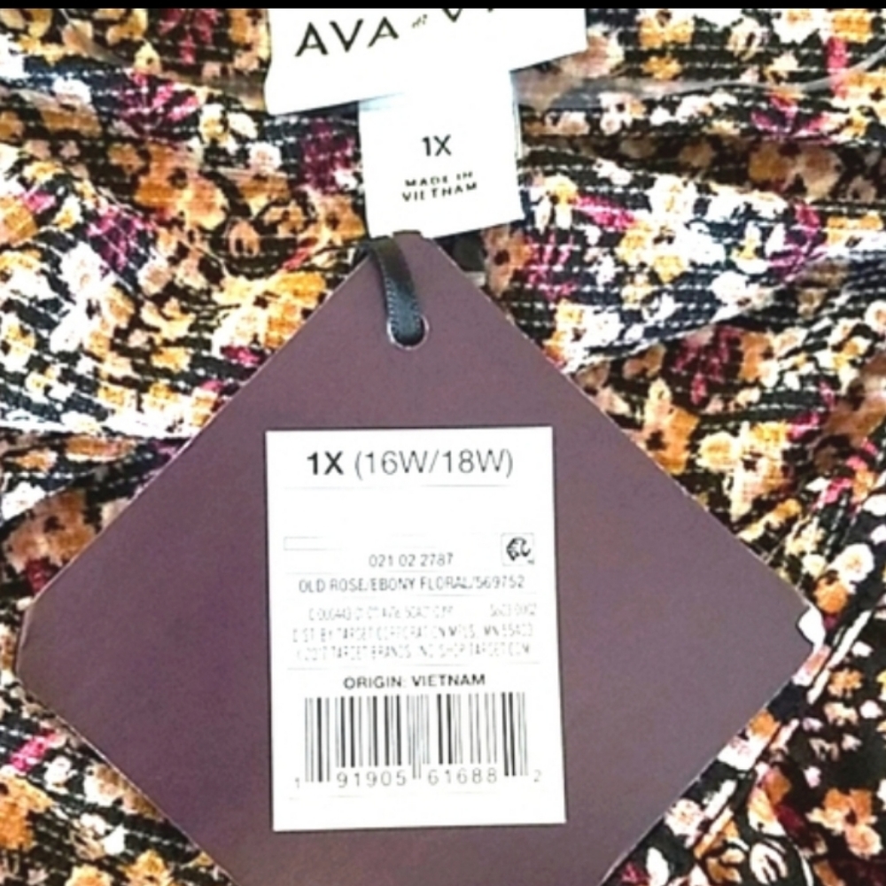 Ava & Viv Plus Size Black and Tan Floral Print Long Sleeve Blouse Size 1X - Picture 3 of 4